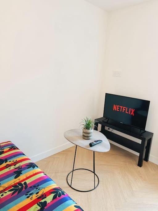 Le Studio - Cocon Scandinave - Parking Gratuit Pont-de-Veyle Exterior foto