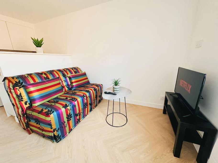 Le Studio - Cocon Scandinave - Parking Gratuit Pont-de-Veyle Exterior foto
